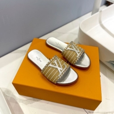 Louis Vuitton Slippers